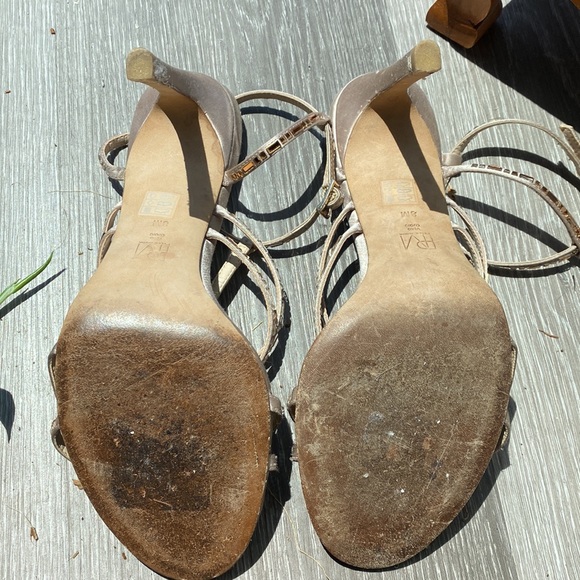 Pelle Moda Crystal Embellished Heels - Size 8 - Picture 14 of 15